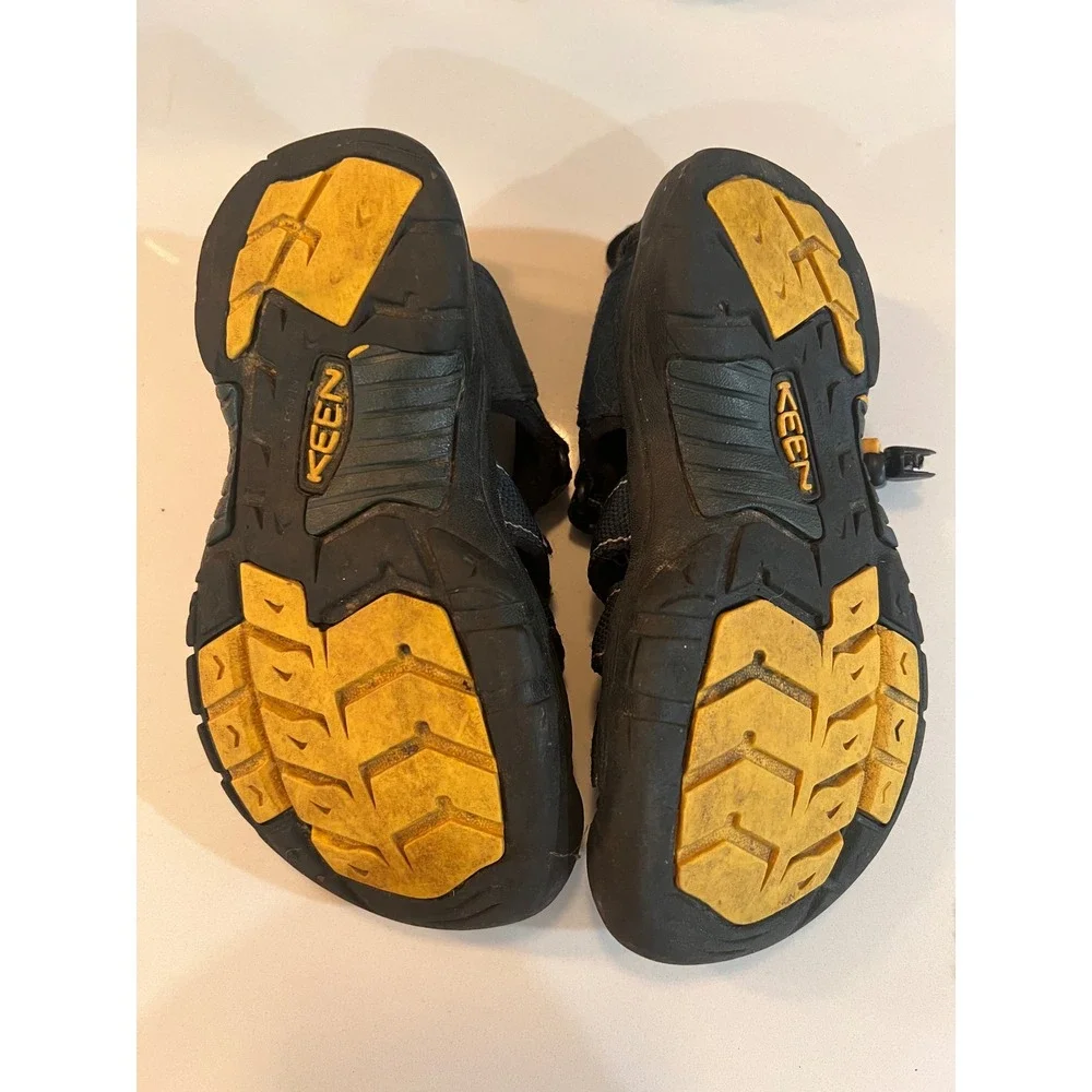 KEEN Newport H2 Kids Waterproof Sandals Black Yellow Size 13 Outdoor Hiking